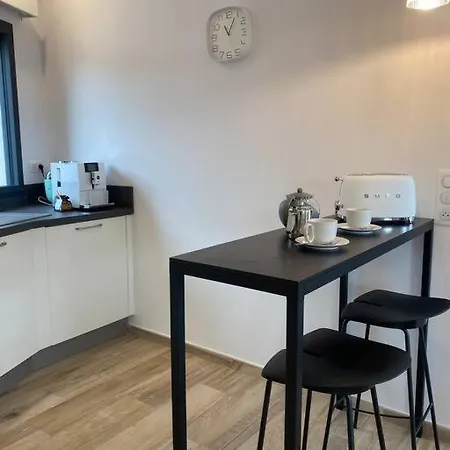 Vila La Des Oliviers - Yourhosthelper *